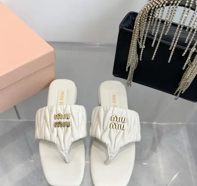 hype Miu Miu Slippers