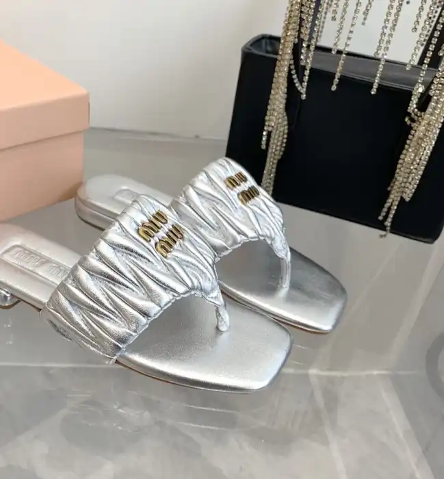 hype Miu Miu Slippers