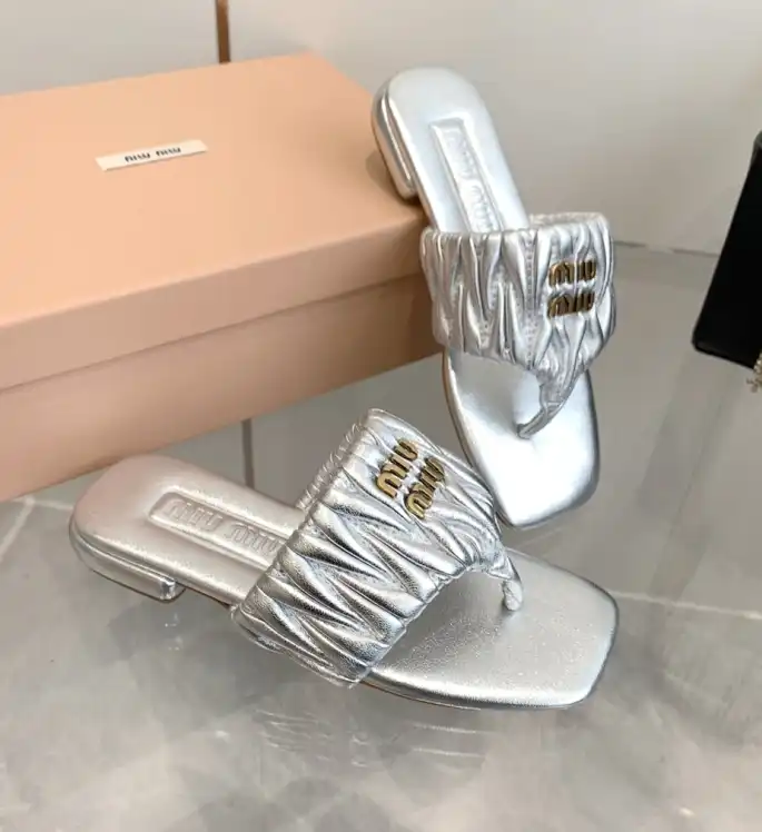 hype Miu Miu Slippers