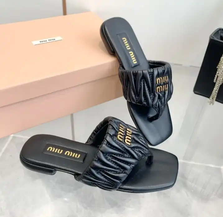 hype Miu Miu Slippers