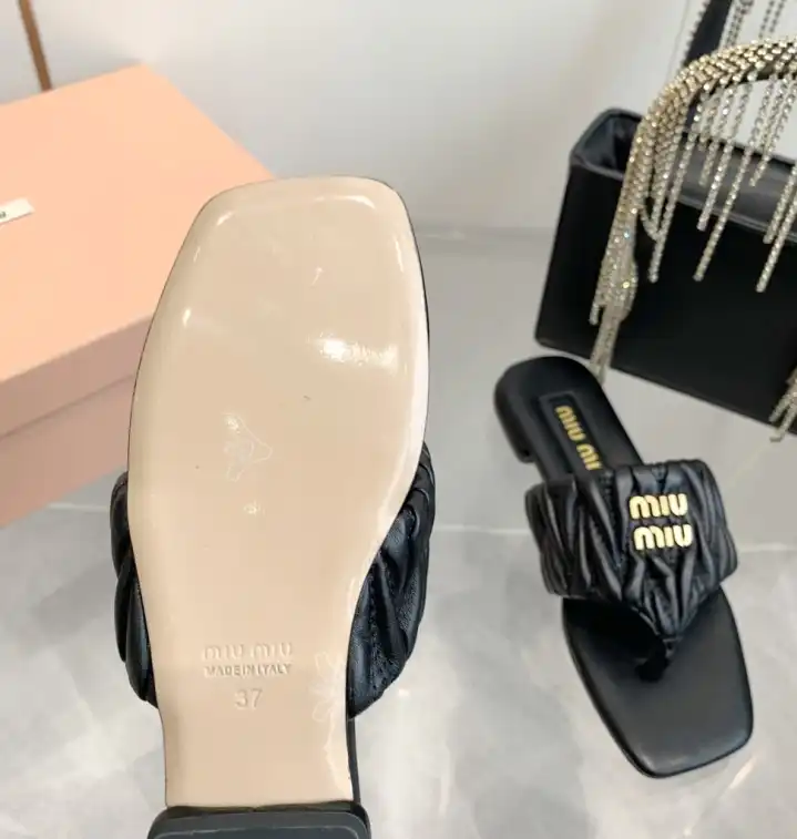 hype Miu Miu Slippers