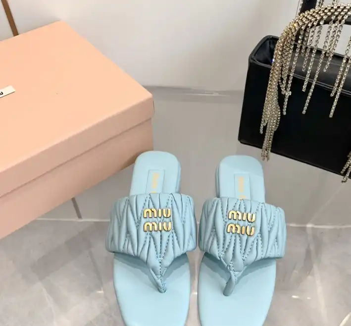 hype Miu Miu Slippers