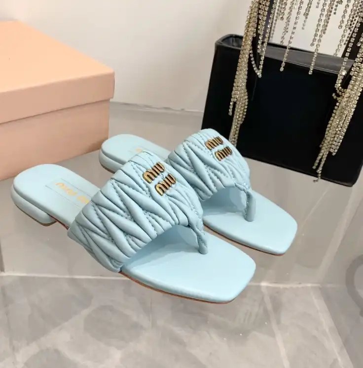 hype Miu Miu Slippers