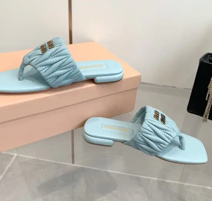 hype Miu Miu Slippers