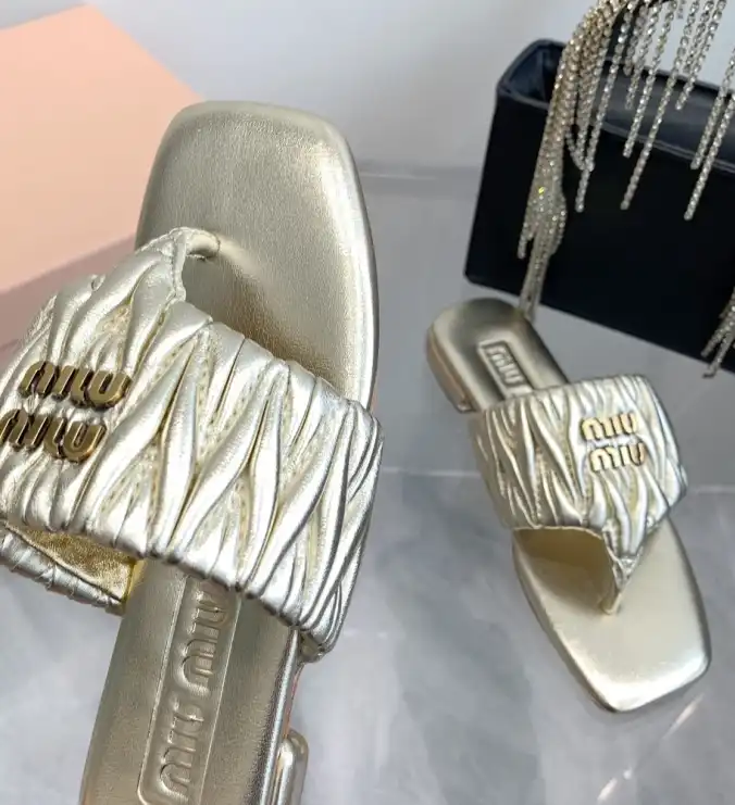 hype Miu Miu Slippers