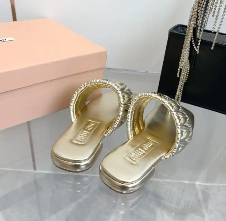 hype Miu Miu Slippers