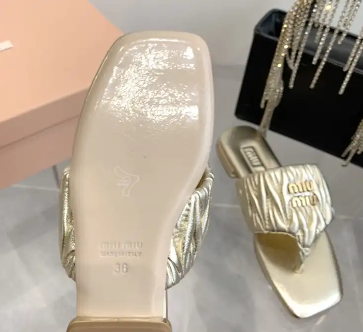 hype Miu Miu Slippers