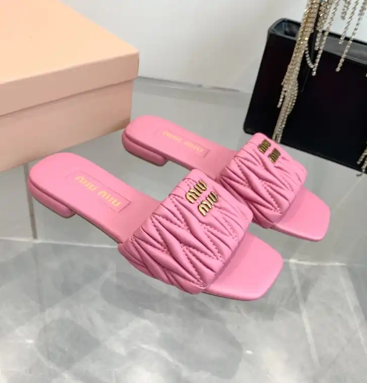 hype Miu Miu Slippers