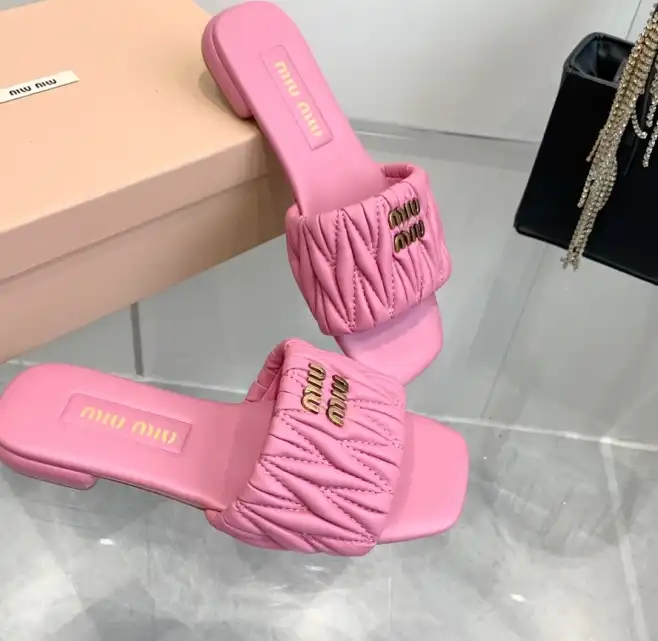 hype Miu Miu Slippers