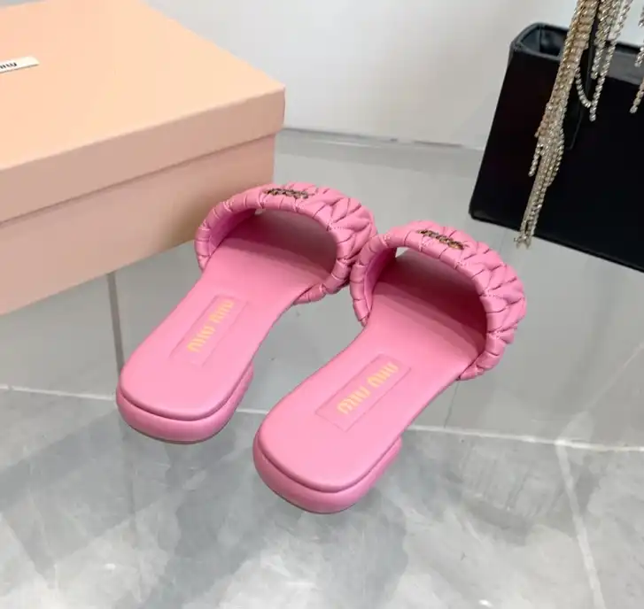 hype Miu Miu Slippers