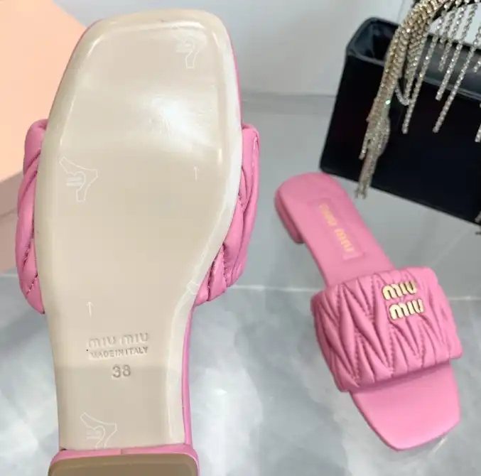 hype Miu Miu Slippers