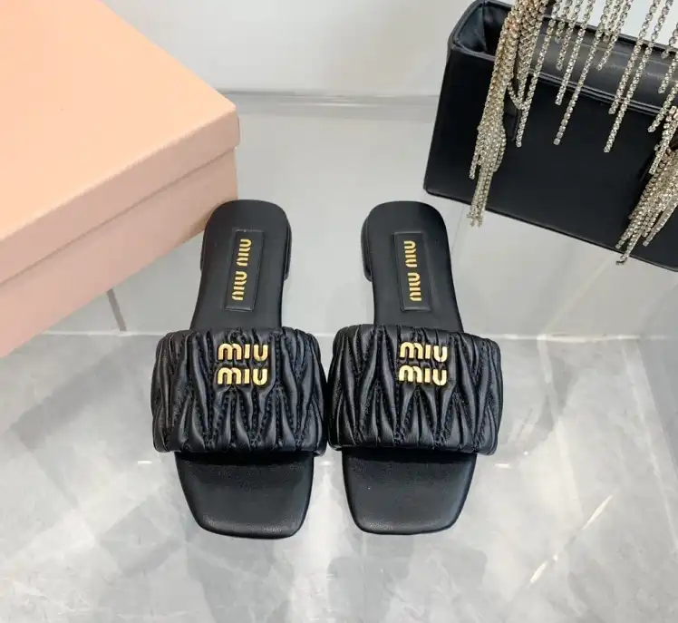 hype Miu Miu Slippers