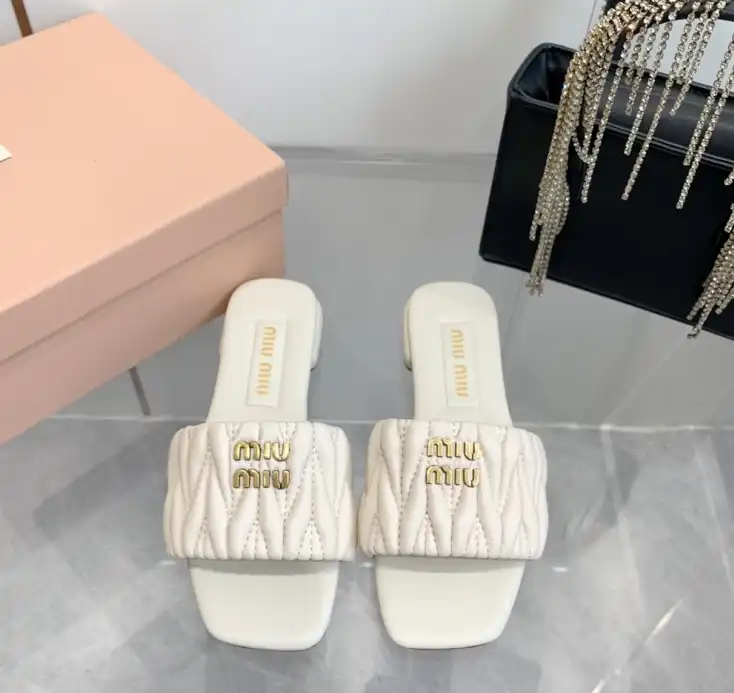 hype Miu Miu Slippers