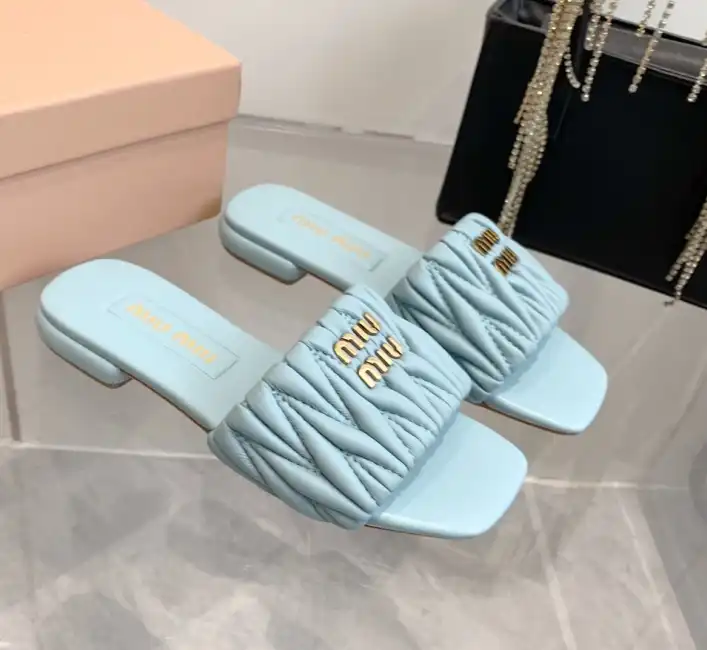 hype Miu Miu Slippers