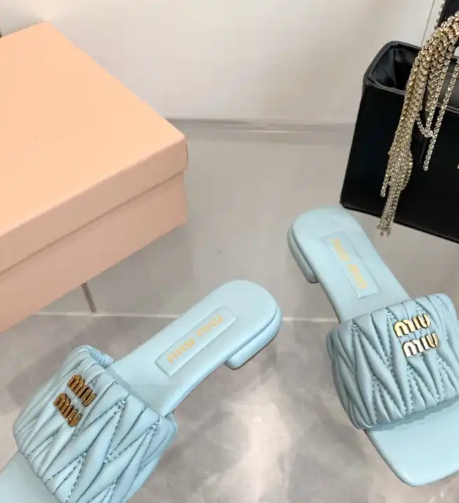 hype Miu Miu Slippers