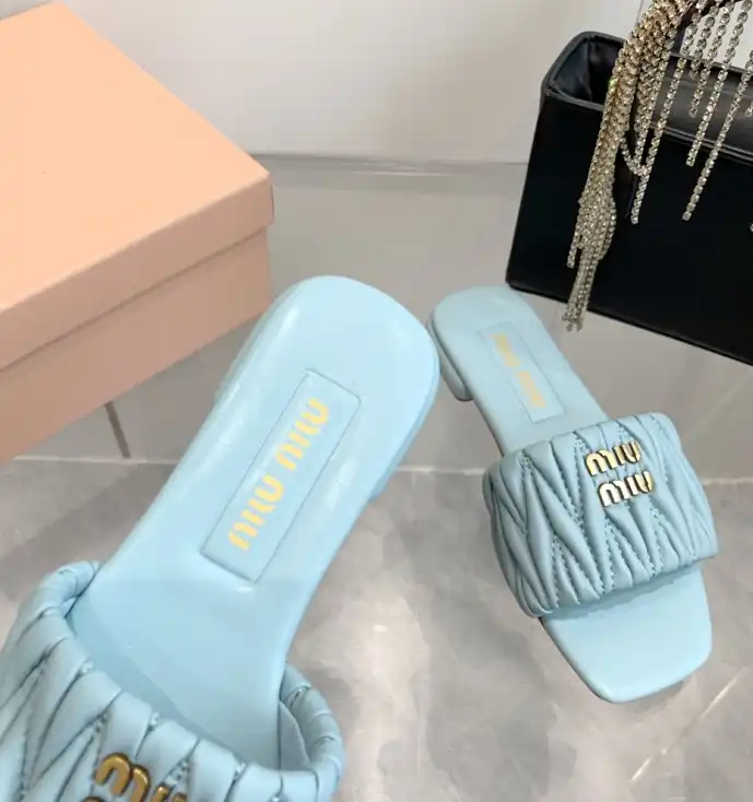 hype Miu Miu Slippers