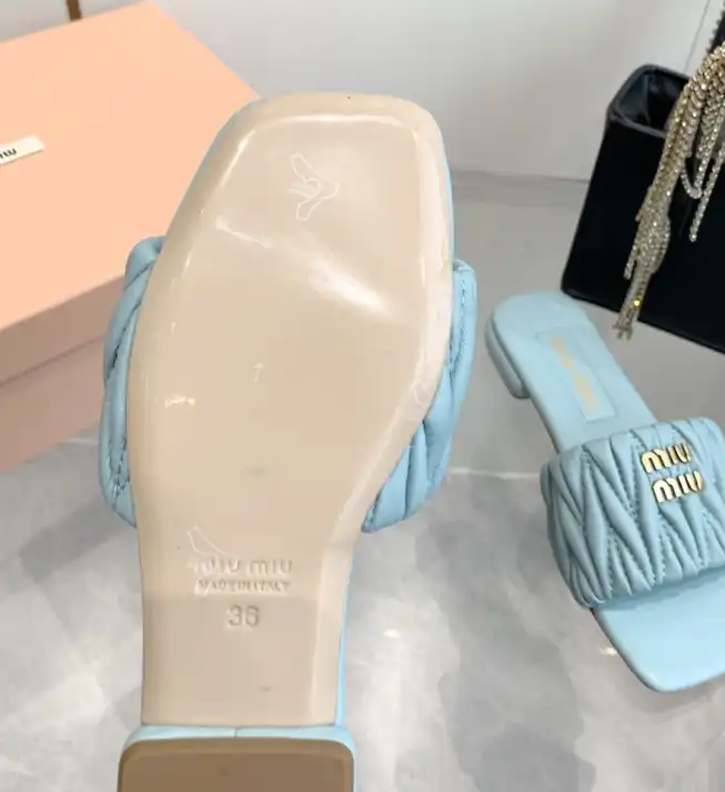 hype Miu Miu Slippers