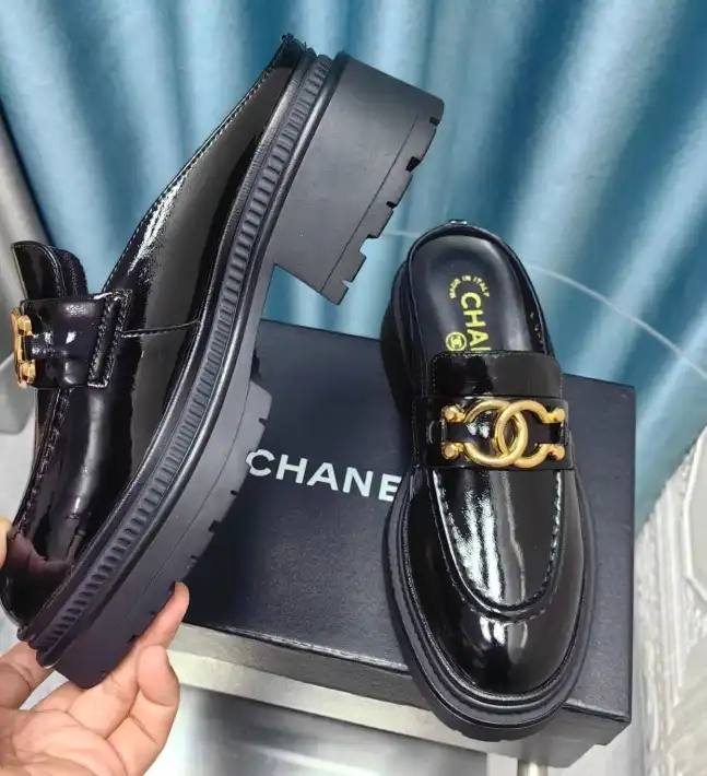 hype Chanel Slippers