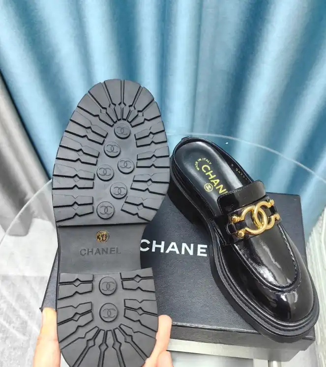 hype Chanel Slippers