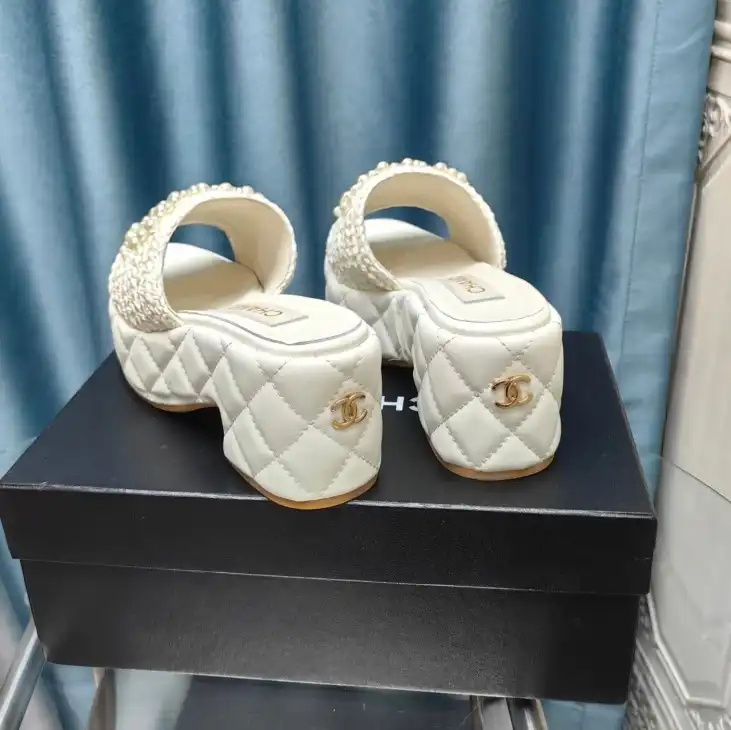 hype Chanel Slippers