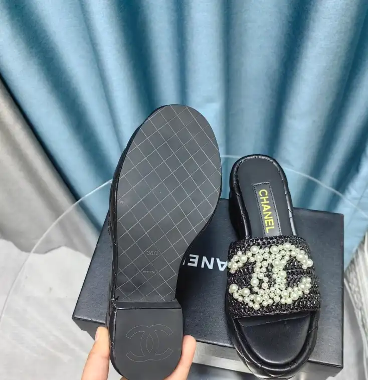 hype Chanel Slippers