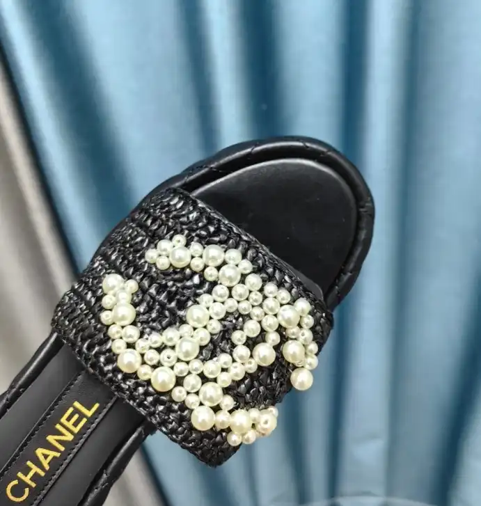 hype Chanel Slippers