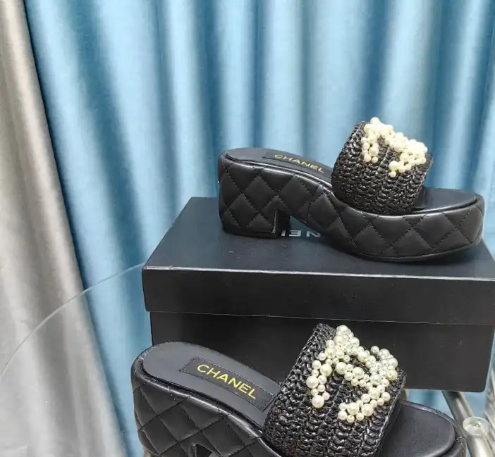 hype Chanel Slippers