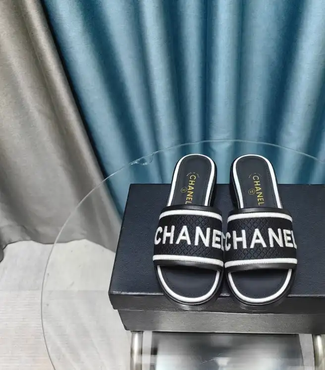 hype Chanel Slippers