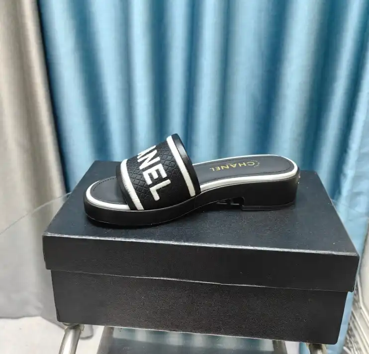 hype Chanel Slippers