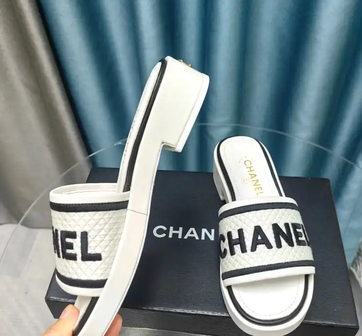 hype Chanel Slippers