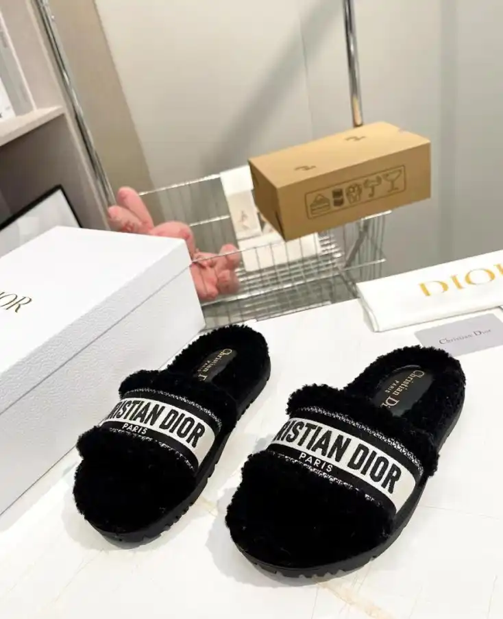 hype Christian Dior Slippers