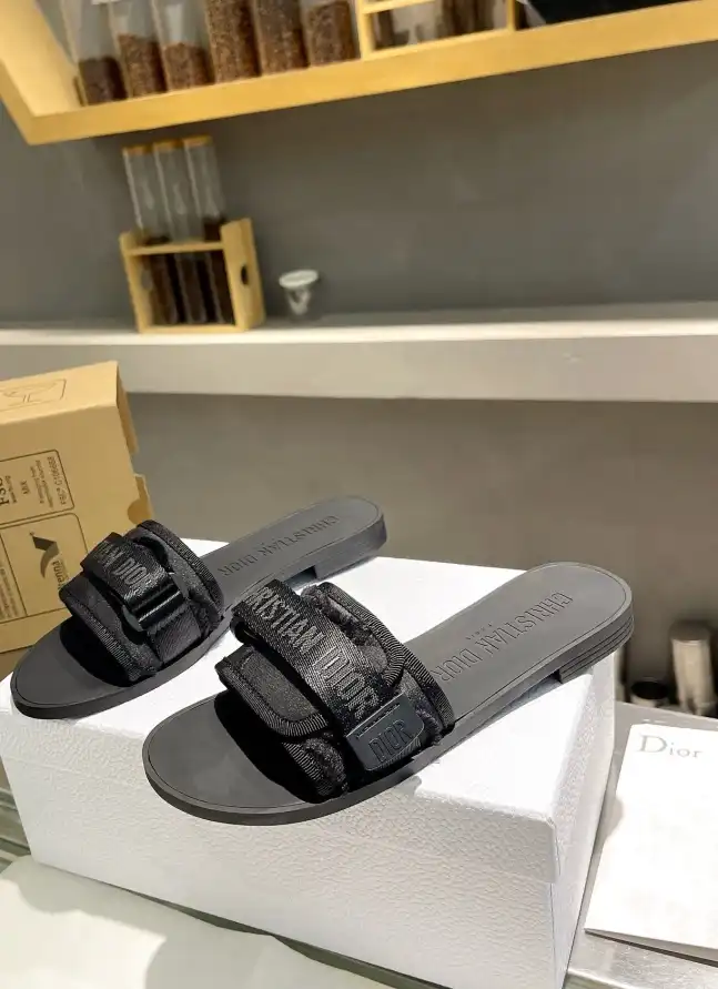 hype Christian Dior Slippers