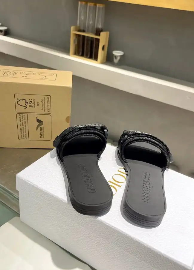 hype Christian Dior Slippers