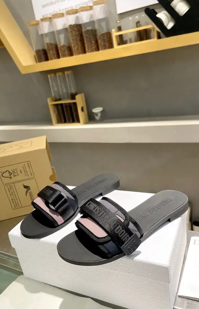 hype Christian Dior Slippers