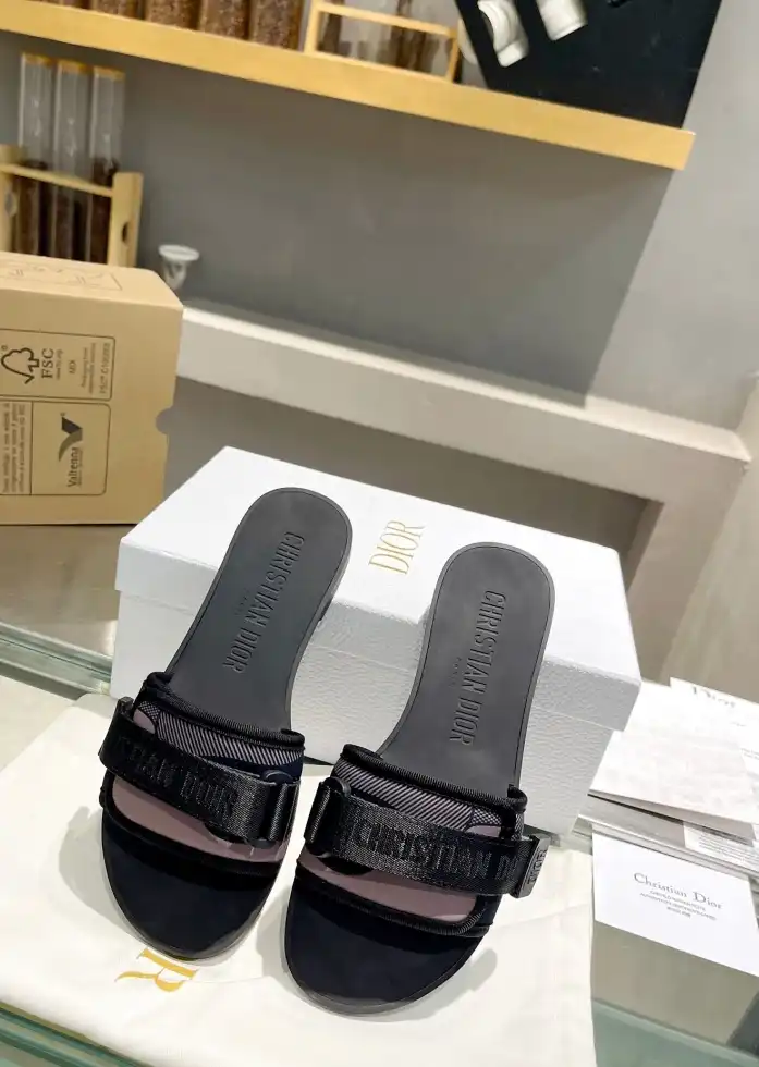 hype Christian Dior Slippers