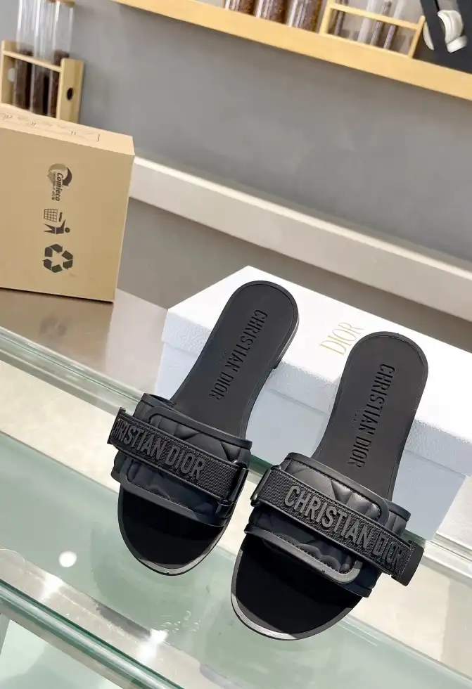 hype Christian Dior Slippers