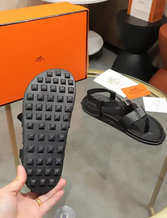 hype Hermes Sandals