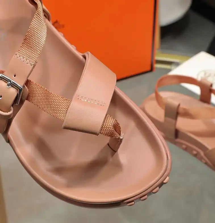 hype Hermes Sandals