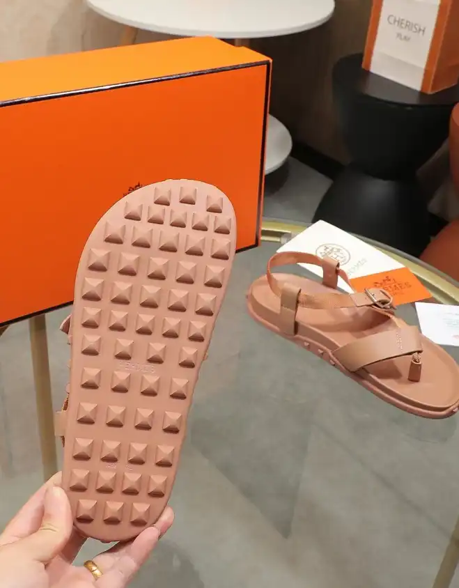 hype Hermes Sandals