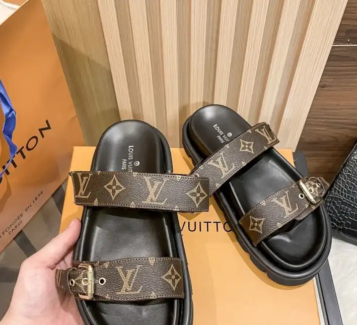 hype LV Slippers