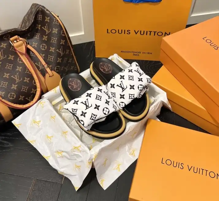 hype LV Slippers