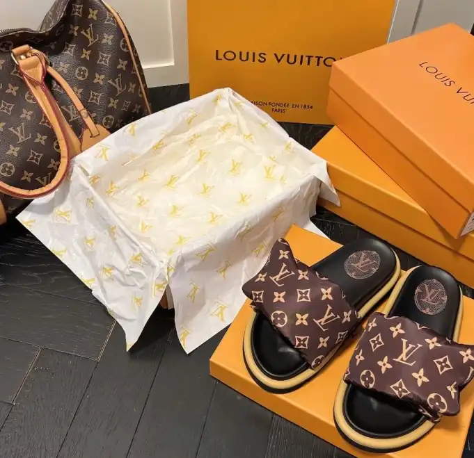 hype LV Slippers