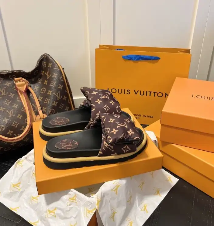 hype LV Slippers