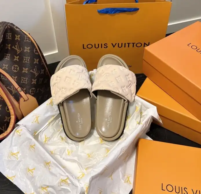 hype LV Slippers