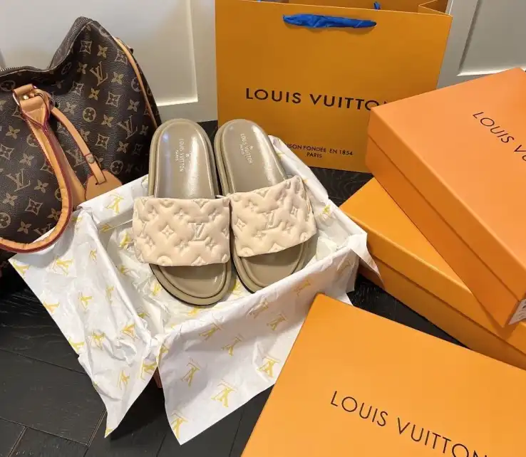 hype LV Slippers