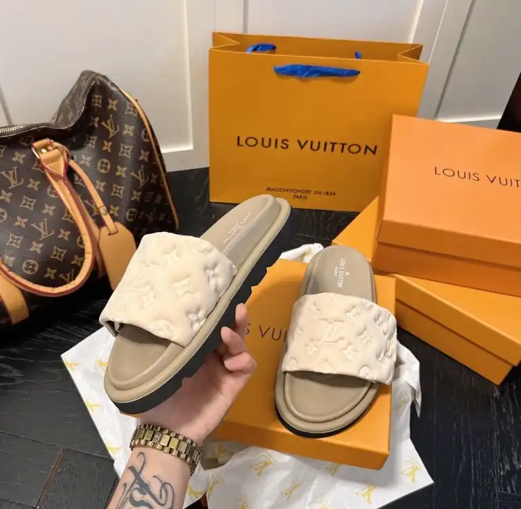 hype LV Slippers