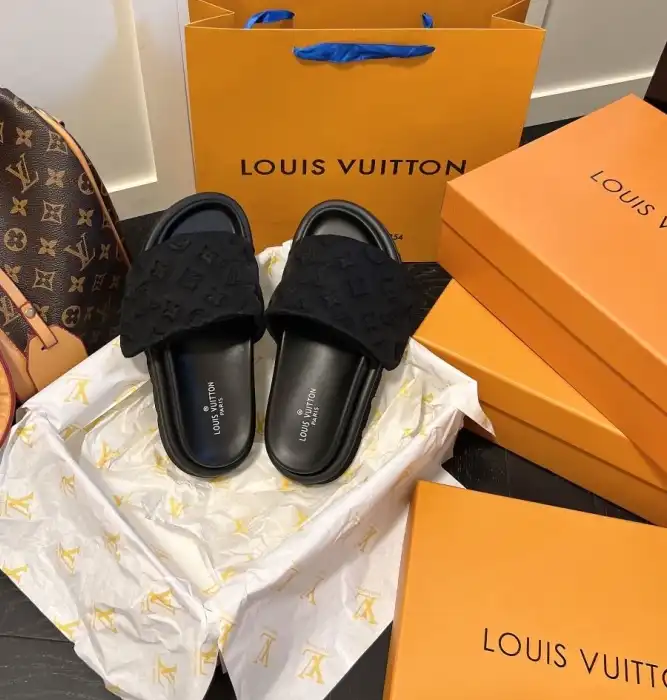 hype LV Slippers