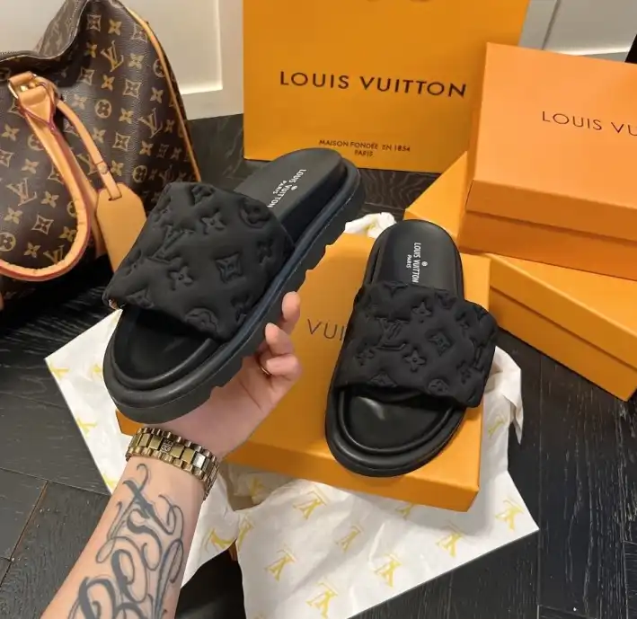 hype LV Slippers