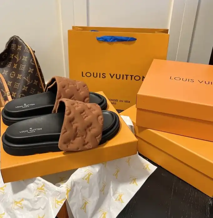 hype LV Slippers