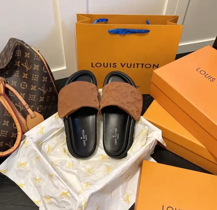 hype LV Slippers